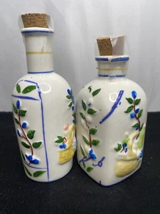 L@@K: Van Gourmet (2) Beautiful Decorative Bottles Great For Any Collection - Picture 1 of 9