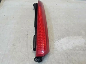 Luz trasera superior derecha pasajero Volvo XC90 07 08 09 10 11 12 13 14 981889 - Imagen 1 de 4