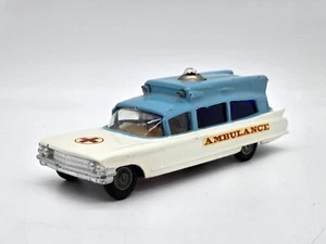 Superior Ambulance on Cadillac Chassis - Corgi Toys MADE IN GREAT BRITAIN 1:43 - Picture 1 of 3