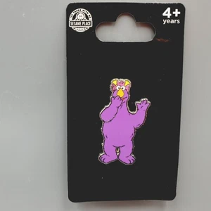 Sesame Street Place Classic Collection Purple Honker Horns Pinback Pin - Picture 1 of 4