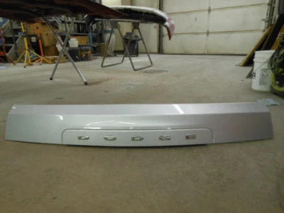 Dodge Grand Caravan 2008-2017/Town & Country panel de acabado de puerta trasera  Foto 1 de 4