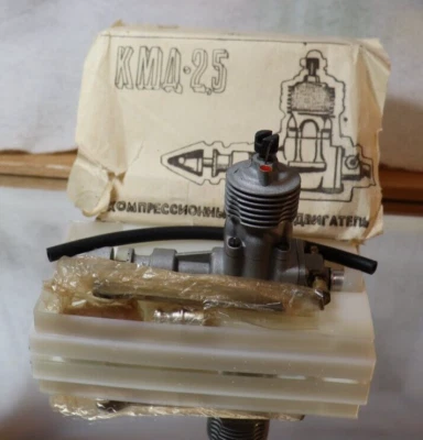 KMA 2.5 RUSSIAN MODEL AIRPLANE DIESEL ENGINE NIOB WITH INSTR. BOOKLET, HOSE + - Image 1 of 4