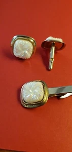 25Tb White Swirl Stone Square Tie Clip and Cuff Links - Picture 1 of 1
