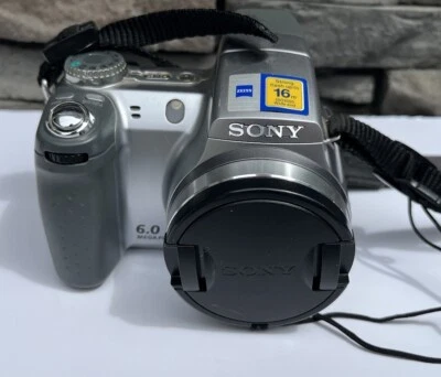 Sony Cyber-shot DSC-H2 6.0MP Super Steady Shot Digital Camera  Works *Read* - Image 1 of 4