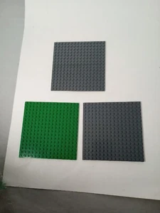 Lego 16x16 Plate Dark Bluish Gray And Green #509 - Picture 1 of 3