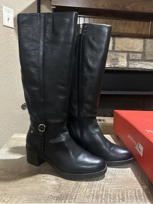 Brand New in Box Tall Black leather Pikolinos Boots Size 41 - Image 1 of 4