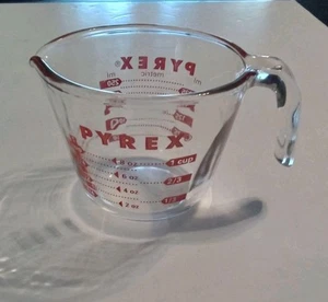 Pyrex Red Lettering 1 Cup/8oz/250 ml Measuring Cup Made in USA - Picture 1 of 7