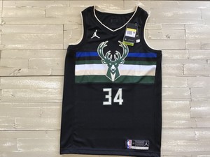black giannis jersey