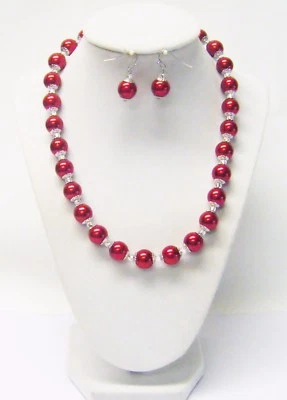  Collar/pendientes de perlas de vidrio rojo con tapas de cuentas plateadas  Foto 1 de 4