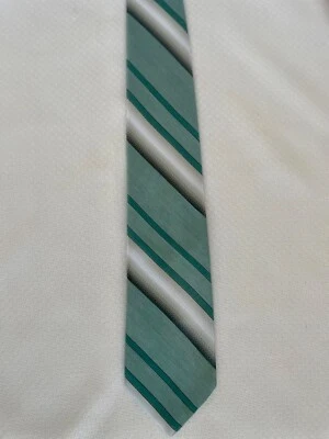 Corbata de seda gris azulado a rayas Etienne Aigner Foto 1 de 3