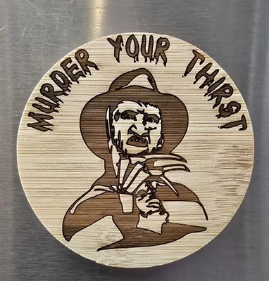 Abridor de botellas de madera magnético grabado con láser personalizado - Tema Freddy Kruger Foto 1 de 2