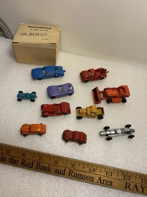 VINTAGE TOOTSIE TOYS AND OTHER DIE CAST CARS. BOX OF 10 - Image 1 of 4