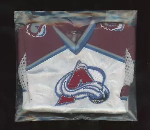 2006-07 UD Mini Jersey Collection Away Jerseys #PR Patrick Roy - Picture 1 of 1