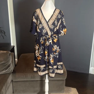Women V-Neck Bohemian Navy Floral Print Short Summer Dress Cover Up Size XL NEW - Picture 1 of 13