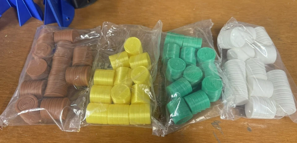 1/64 - (4) 12 packs Round Hay Bales - Green, Yellow, White, Brown/Tan - Image 1 of 1