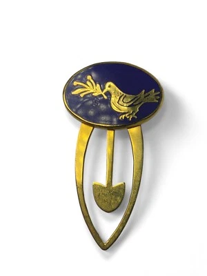 MMA 1982 Gold Plate Dove Bookmark Vatican The Metropolitan Museum Of Art In Box - Image 1 of 4