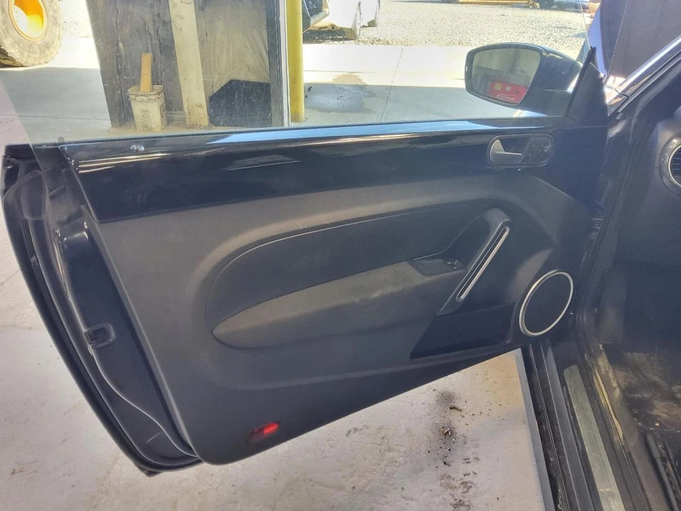 VW BEETLE    2013 Front Door Trim Panel 576419 Foto 1 de 1