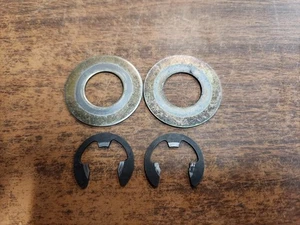 John Deere L110 Lawn Tractor Rear Wheel E Clips R27434 M123254 - Picture 1 of 3