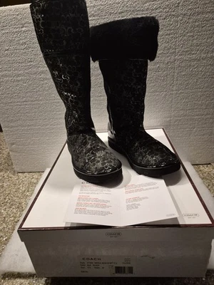 Botas negras altas plegables de piel COACH NIKOLE, forradas de piel. Nuevo en caja. TALLA 5 MEDIANA. Foto 1 de 4