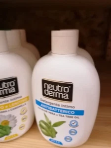 neutroderm neutroderm antibakterieller reiniger 250 ml Pflege Haus und Körper - Bild 1 von 1