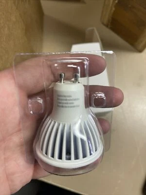 10 Pack Avalon GU10 LED Light Bulbs, 50W Halogen Bulbs 5000K Cool White - Image 1 of 4