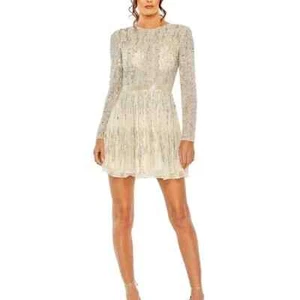 Vestido de cóctel Mac Duggal nude plateado manga larga adornado talla 6 $498 - Imagen 1 de 3