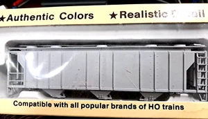 KIT HO=1/87 Con-Cor PS2 3 BAY Covered Hopper-Undecorated GREY-4 LAYOUT/DISPLAY - Picture 1 of 16