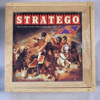 STRATEGO Juego de Mesa EDICIÓN NOSTALGIA Serie Madera CAJA Milton Bradley 2002 Foto 1 de 4