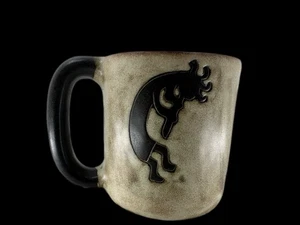 Tazza nuova, unica Mara in gres Kokopelli tazza ceramica incisa 4” fatta a mano Messico - Foto 1 di 8