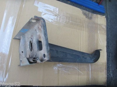 HQ HOLDEN BONNET LOCK SUPPORT PANEL HJ HZ CATCH PLATE STATESMAN MONARO PREMIER - image 1 of 4