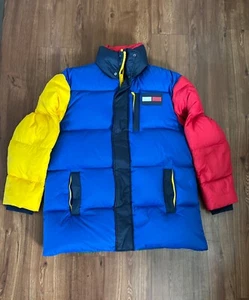 Chaqueta Abrigo Tommy Hilfiger Para Hombre Colorblock Logo Pluma Puffer - Imagen 1 de 10