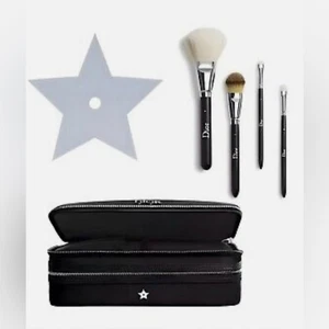 Juego de pinceles Dior blanco y negro con estuche - Imagen 1 de 1