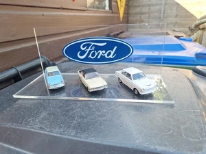 PERSPEX FORD DIE-CAST DISPLAY STAND WITH 3 FORD CARS - Picture 1 of 10