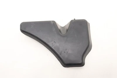 Chevrolet Suburban 2015-2020 guardabarros delantero derecho protector contra salpicaduras OEM 22814344 Foto 1 de 4