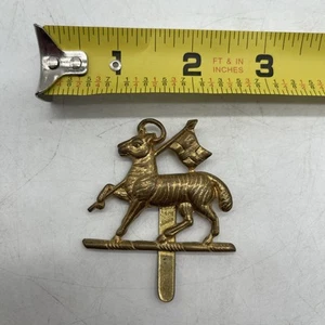 WW2 The Queens Royal West Surrey Regiment Cap Badge British Army Clip A - Picture 1 of 5