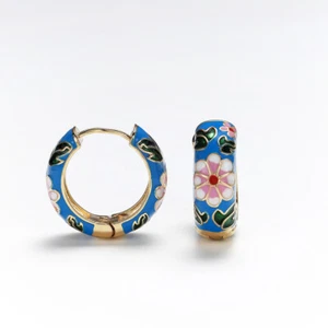 Lindos Pendientes de Arro Huggie Flor Esmalte para Mujer Boho Hebilla Pequeña Joyería - Imagen 1 de 23