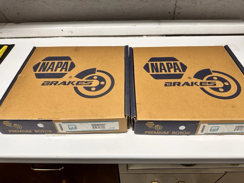 Par de rotores de disco de freno trasero Mazda 3 2004-2013 Foto 1 de 4