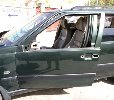 100518 puerta delantera izquierda para VOLVO V70 2.4 G RANCHERA 1997-2000 1998 Foto 1 de 4