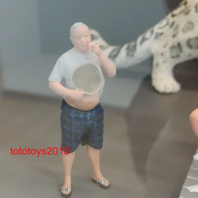 1/18 1/24 1/32 1/64 1/43 1/87 Fan Uncle Men Scene Prop Miniatures Figures Doll - Image 1 of 3