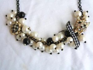 ...BETSEY JOHNSON...Black Chain,AB Crystals Cat,Faux Pearls & Lucite Necklace... - Picture 1 of 8