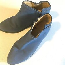 Crown & Ivy blue ankle boots sip side pointy toe size 4 1 inch heel