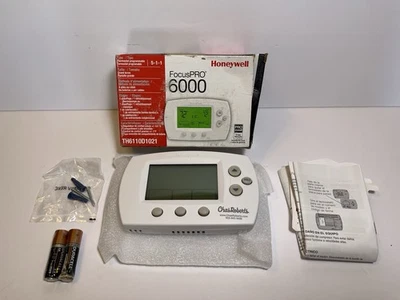 Honeywell TH6110D1021 Thermostat – FocusPRO 6000, 1H/1C, Programmable, Lrg READ - Image 1 of 4