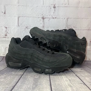 Nike Air Max 95 Winter Premium Triple Black Shoes 880303-700 Women’s Size 6 NEW - Picture 1 of 11