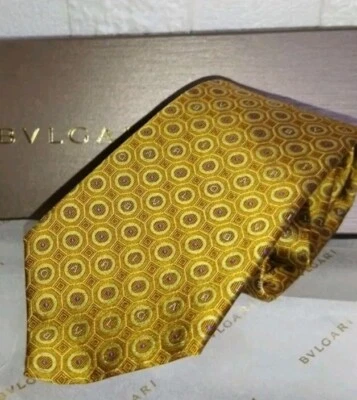 Corbata de seda BVLGARI para hombre oro amarillo seda logotipo Foto 1 de 4