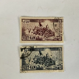 2 Vietnam stamps~refugees on raft~1955~#31~80c+#32~10pi - Picture 1 of 4
