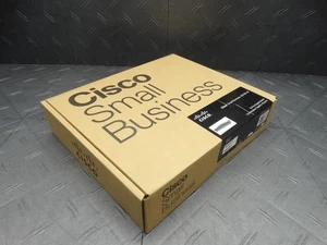 Cisco Small Business 16-Port Gigabit Switch SG100-16 / SR2016T-NA - Picture 1 of 8