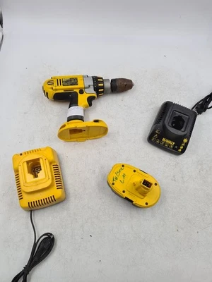 Lot De 4 Outils DeWalt : Perceuse DC925, 2 Chargeurs, Batterie, Utilisé - Photo 1/4