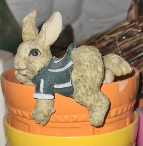 Blumentopf Deko, Hase 🐇am Rand für Ostern, gebraucht - Bild 1 von 7