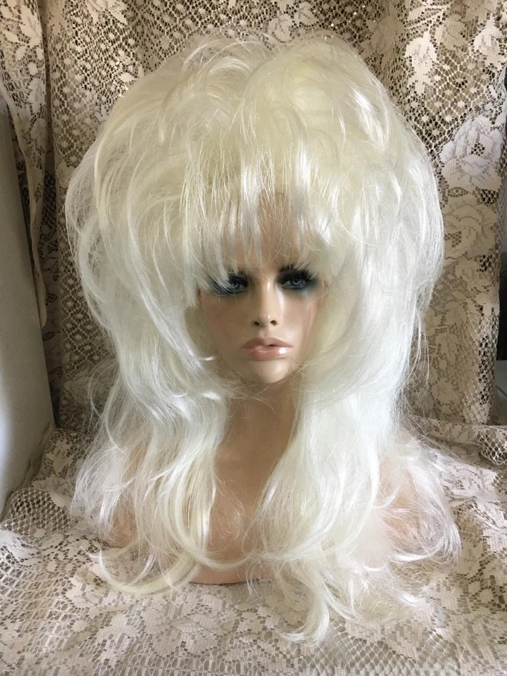 PELUCAS SIN CITY ÚNICAS EN SU CLASE FEROZ BURLADO GRANDES CAPAS ESPONJOSAS FLEQUILLO RUBIO PLATINO! Foto 1 de 1