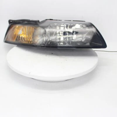 Faro delantero derecho Ford Mustang 2004 número de pieza - 114-00639BR Foto 1 de 4